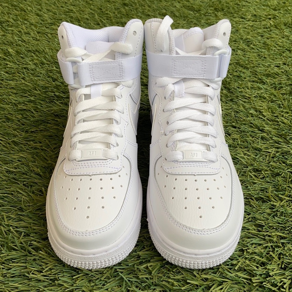 Nike Air Force 1 High - Picture 2 of 5